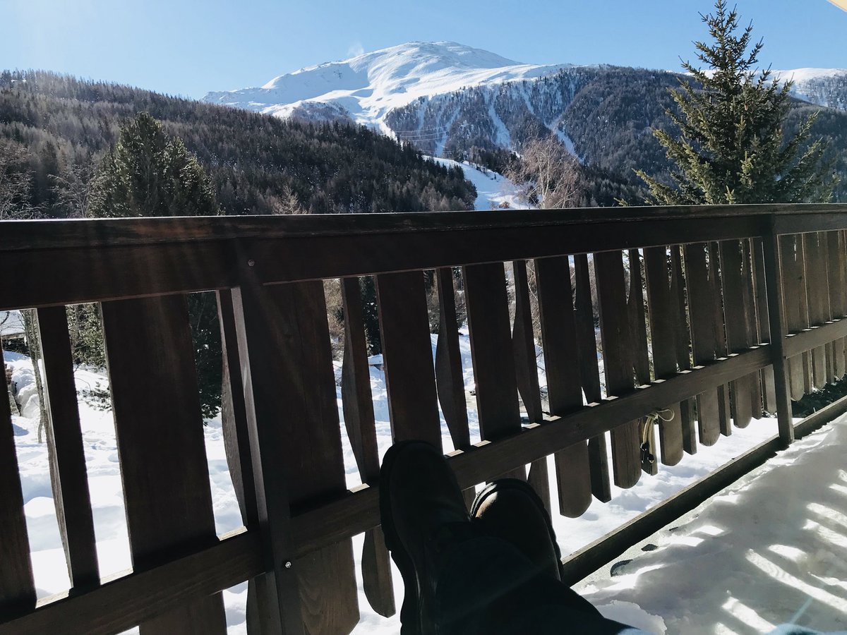 IVolken's tweet photo. View point #Chalet #Moosalpregion #Wallis https://t.co/XV7fB8rBTf