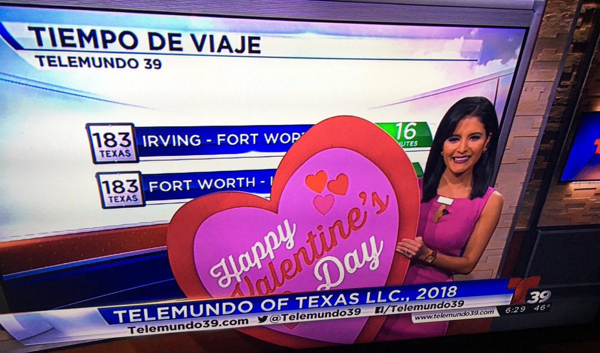 ¡Miren con que corazón los recibe nuestra <a href="/Analia_Fiestas/">Analía Fiestas</a> y todos acá en <a href="/Telemundo39/">Telemundo 39</a> tempranito en la mañana! 🙂 Los esperamos a las 11 a.m. #FelizMiercoles #DiaDeLaAmistad