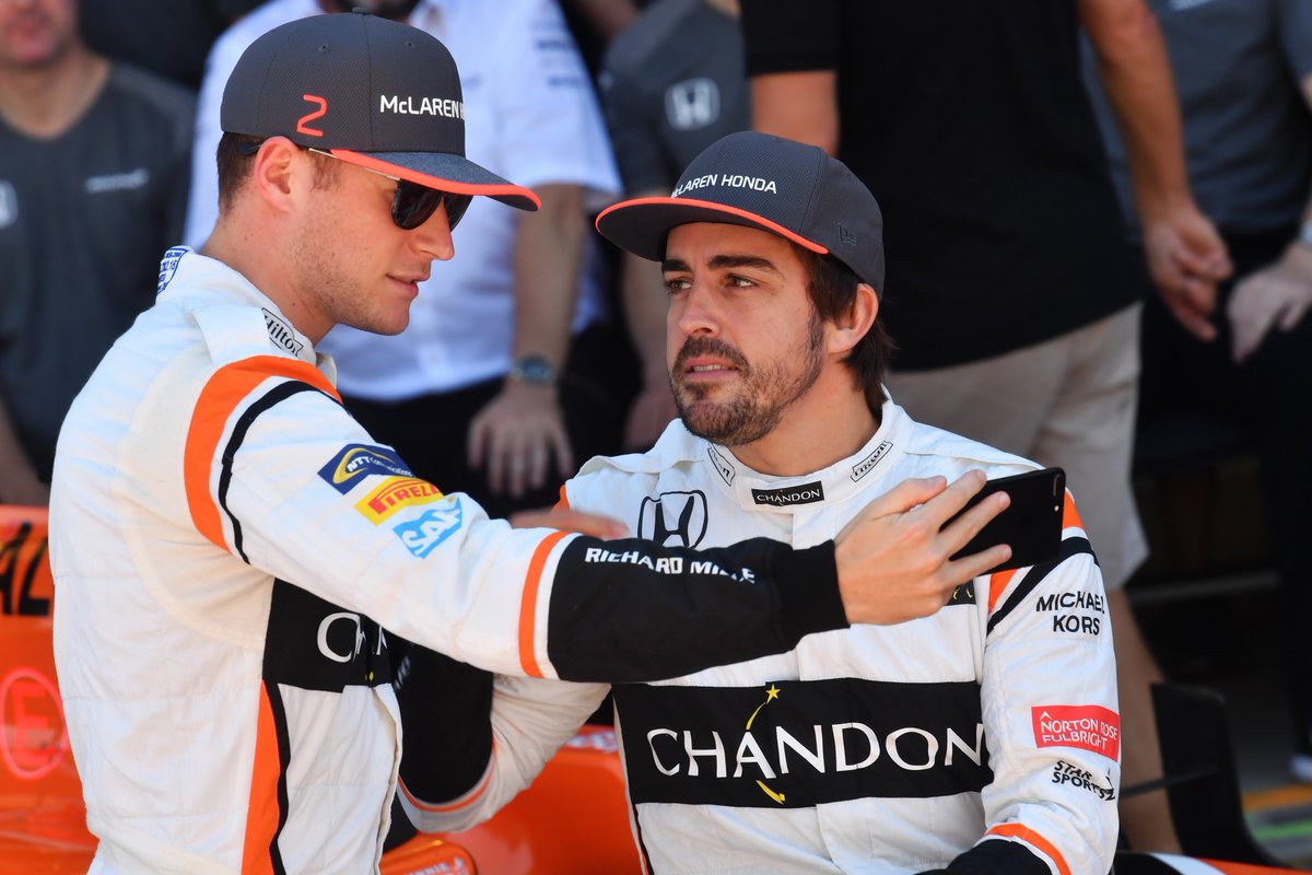 F1's tweet photo. Find someone who looks at you, the way Fernando looks at Stoffel 😍

Happy #ValentinesDay ❤️ #F1 https://t.co/X8W8pLRtyE