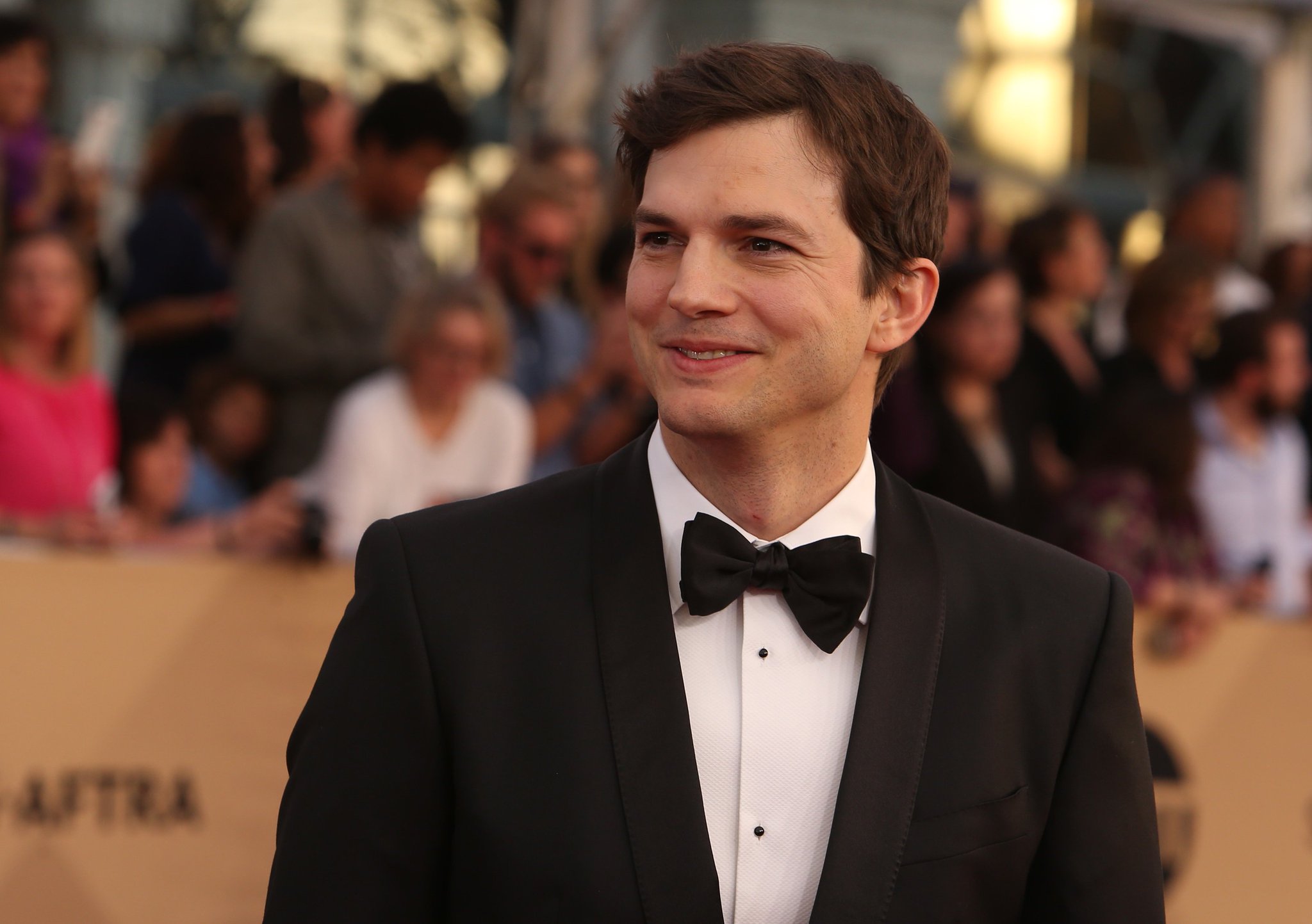 Happy Birthday Ashton Kutcher ! L\acteur de passe la quarantaine aujourd\hui 