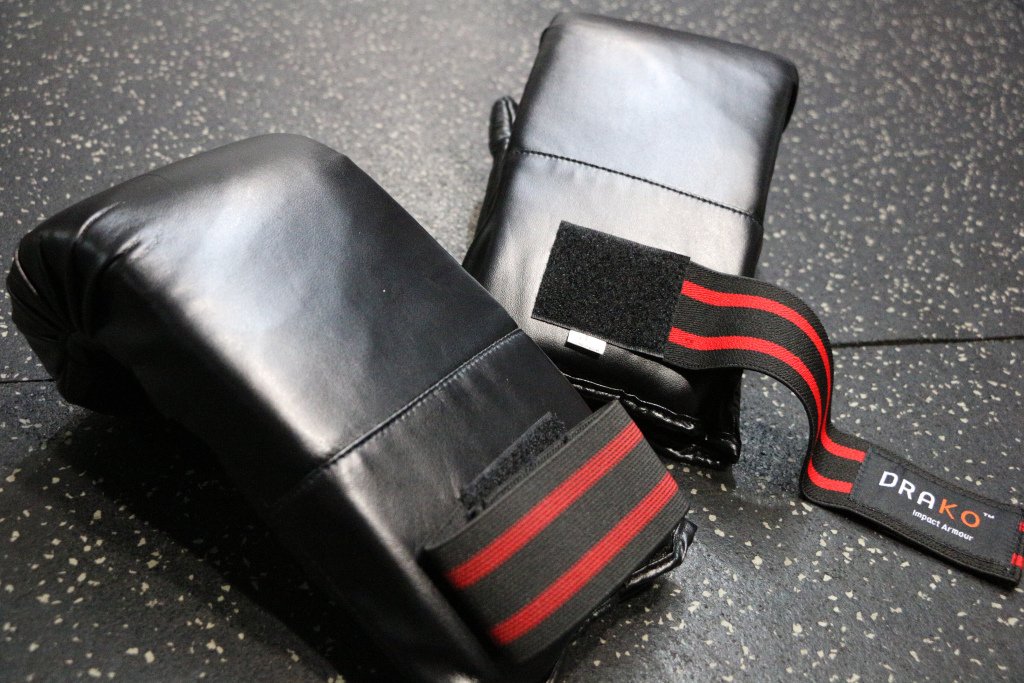 KungFuGirlFight's tweet photo. How to motivate yourself to workout https://t.co/zdi85zGlEa https://t.co/o6tmfh4zcB