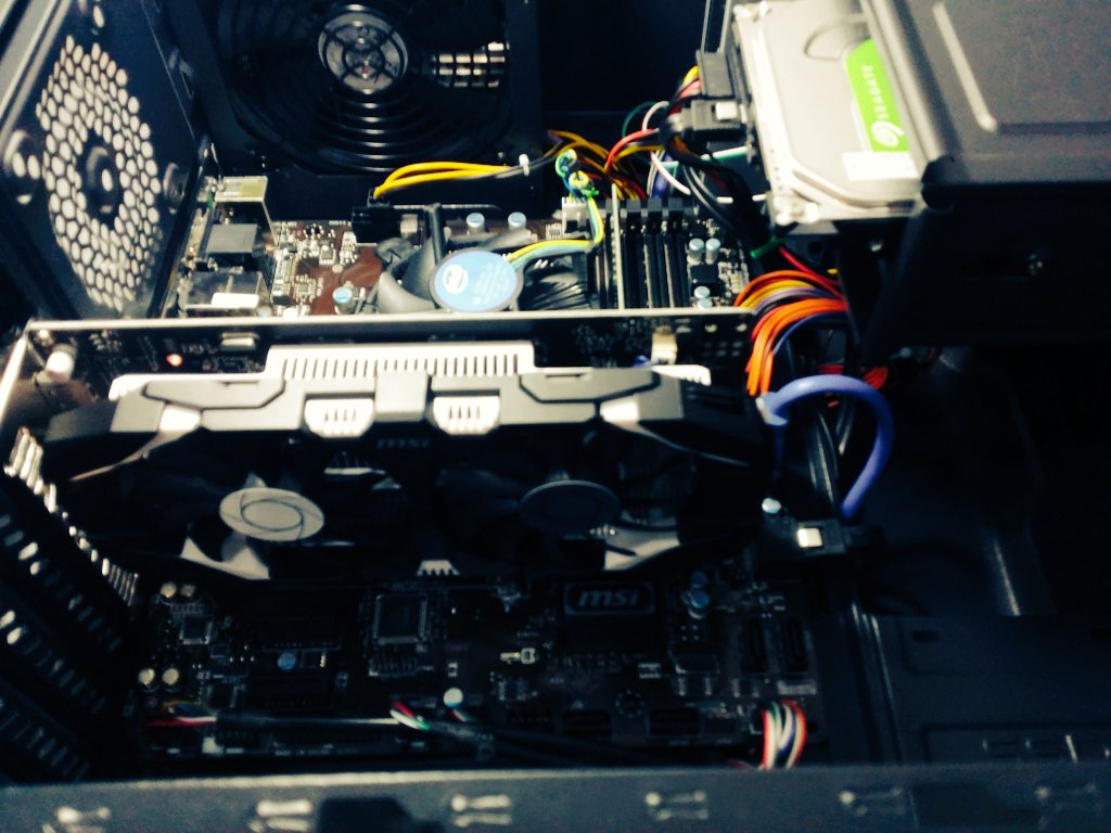 _telnet_'s tweet image. Ensamblando un equipo con mucha potencia. Suscríbete a nuestro canal de youtube!, podrás ver todos los detalles -&amp;gt;youtube.com/channel/UCzCOn… #gaming #nvidia #msi