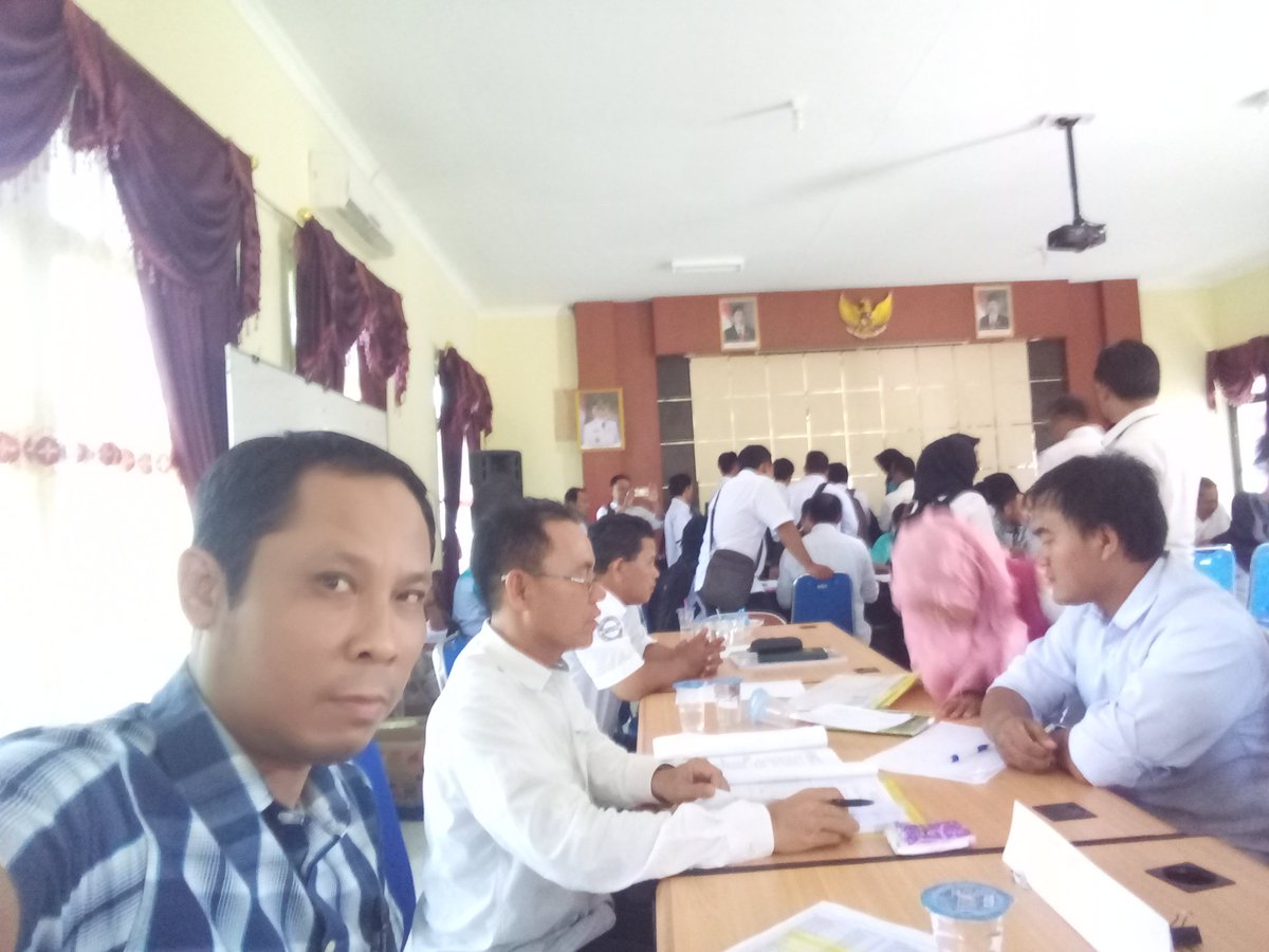 AhmadSyrff's tweet photo. #ManfaatDanaDesa #TPPIKalsel Asistensi APBdes 2018 @jokowi @EkoSandjojo @anwsanusi @fachrilabalado @taufikmadjid71 @tppindonesia https://t.co/S50lJNlDJ9