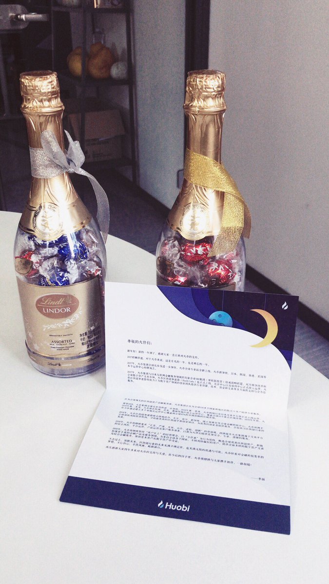 aelfblockchain's tweet photo. Got some New Year’s gifts from @Huobi_Pro thank you bro 😉😉 https://t.co/ybJ456dS97
