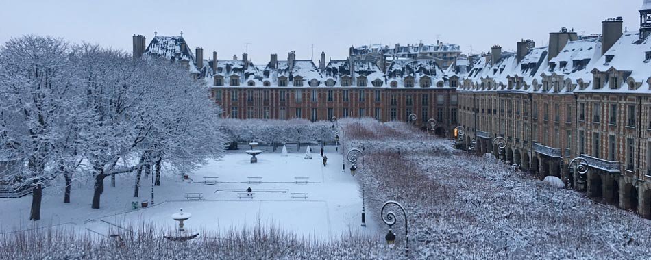 Le Bonbon On Twitter Les Trucs Les Plus Cool A Faire Quand Il Neige A Paris Paris Parissouslaneige Https T Co Exc43sey7i