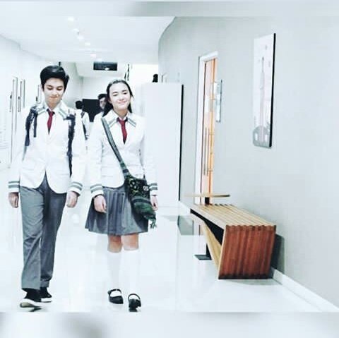 imadfahri's tweet photo. Doain ya semua.. Semoga shooting filmnya lancar😍😍😍
#FilmSajen with @amandamanopo 😁🙈
#RETWEET yang gak sabar mau nonton Film Sajen❤ https://t.co/cUrvsiiAju