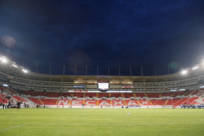 lasillarota's tweet photo. #EspecialesLSR | Del #TuzoGate al #TelevisaGate: Así fue como la televisora usó al Necaxa para obtener beneficios en Aguascalientes https://t.co/SmIyslSgrj https://t.co/m02EZUgwMz