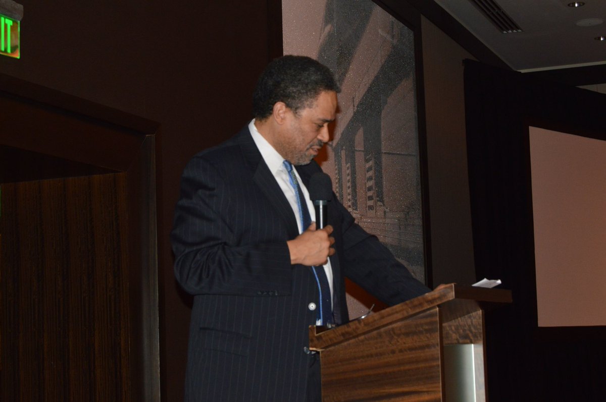 Great to have the honor of introducing President of the SF Board of Supervisors and former Acting Mayor. She gave the Keynote Address at the <a href="/UCSFBlackCaucus/">UCSF Black Caucus</a> Gala. <a href="/UCSFMedicine/">UCSF School of Medicine</a>. <a href="/UCSF/">UC San Francisco</a> <a href="/LondonBreed/">London Breed</a> <a href="/VCdiversityucsf/">Dr. Renee Navarro</a>. She was truly great! Honoring the founders of Black Caucus!