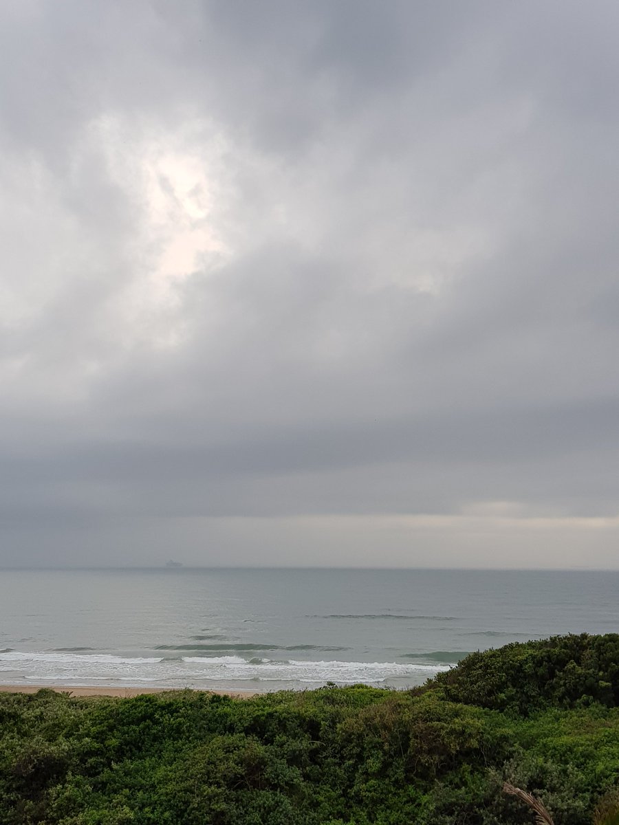 CandyTothill's tweet photo. Good morning from a warm, cloudy and friendly @SUNCOASTDurban. Wishing you all a pleasant #talkingTSOGO kind of day! https://t.co/DmVRkbqPf4