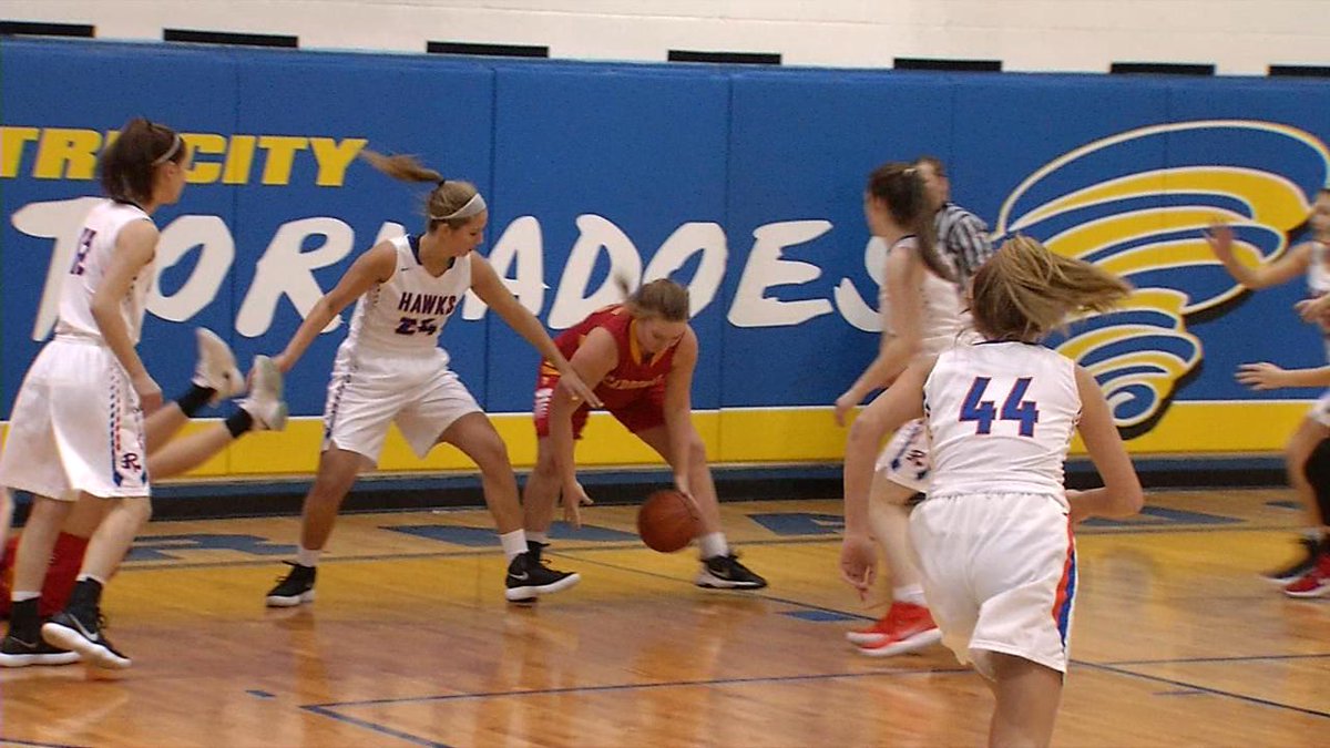 DonnieTillman_'s tweet photo. Riverton beats Warrensburg-Latham 36-28 at Tri-City Regional Quarterfinal.
Heyworth falls to host St. Thomas More 45-35 in Regional Semifinal.  
https://t.co/OJ4oclUcpg
@sangamoconf https://t.co/4U1PrnORAb