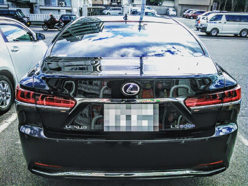 体験試乗なう。凄いです。
#Lexus
#LS500h
#LaneTracingAssist
#LaneKeepingAssist 
#RadarCruiseControl