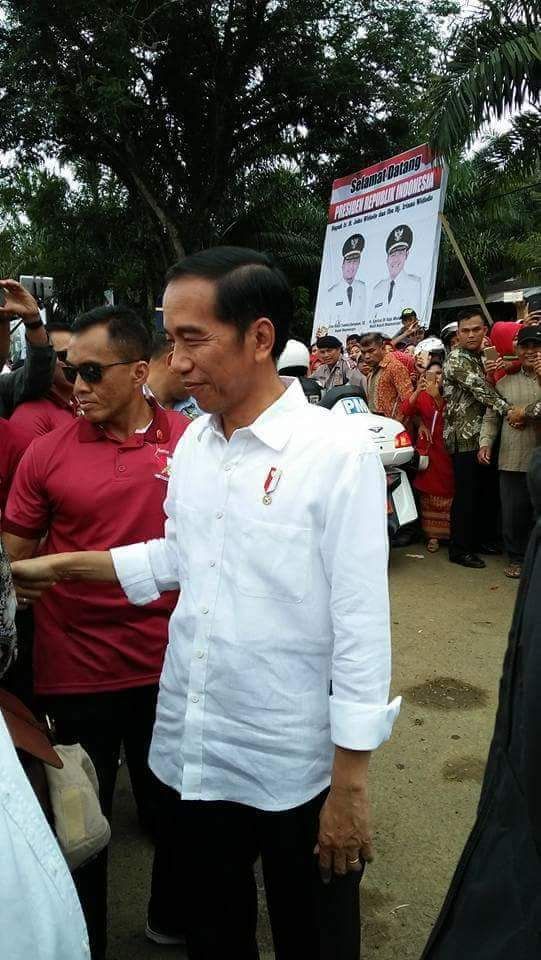 Mekson_1701's tweet photo. #ManfaatDanaDesa #padatkaryatunai #TPPIBengkulu #TPPISeluma @EkoSandjojo @tppindonesia @taufikmadjid71 @KemenDesa @tppindonesia @tppi_p3mdbkl @dpmd_bengkulu https://t.co/lC9ixleY2l