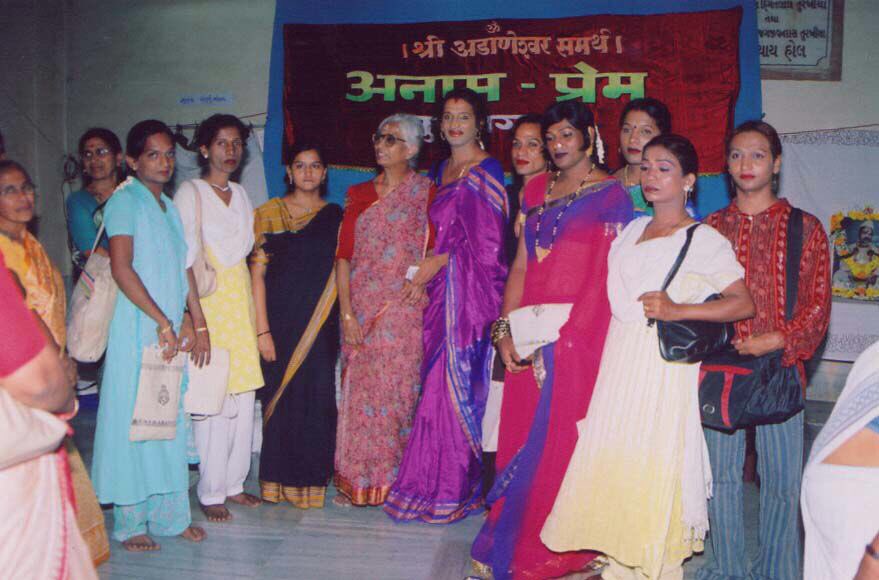 AnamPremParivar's tweet photo. 2005Beginning of new initiative, reaching out to the Hijra (transgender)friends.10 hijras from Dai Welfare Society, Govandi answer the call for Love and friendship!
Love is all it takes to build the bridge of relationship that we will walk together!

#thethirdI 
#anampremparivar https://t.co/rJjeR9RHk5