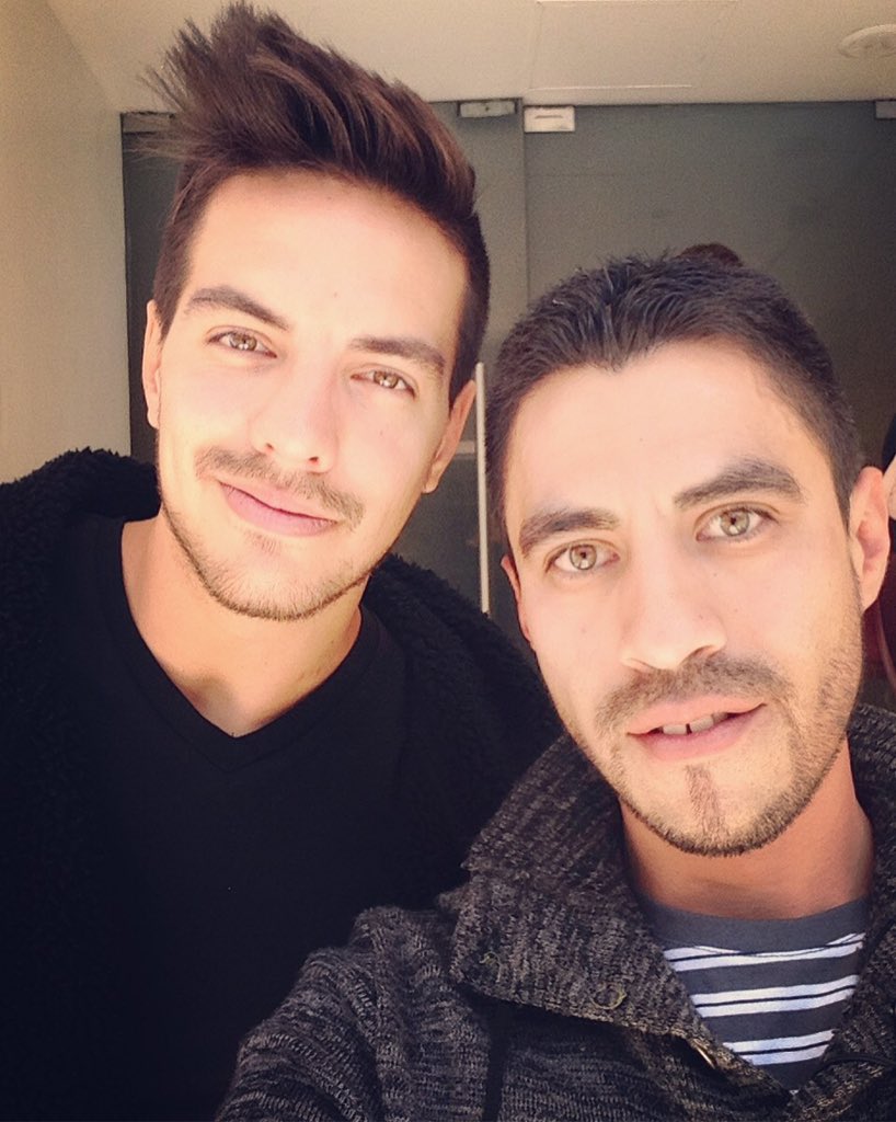 ditherin's tweet photo. @vadhirderbez #TirandoOjos 👀👈🏻 Siempre un gustazo toparte. 😃👌🏻📡📡 https://t.co/SQqng1yaPz