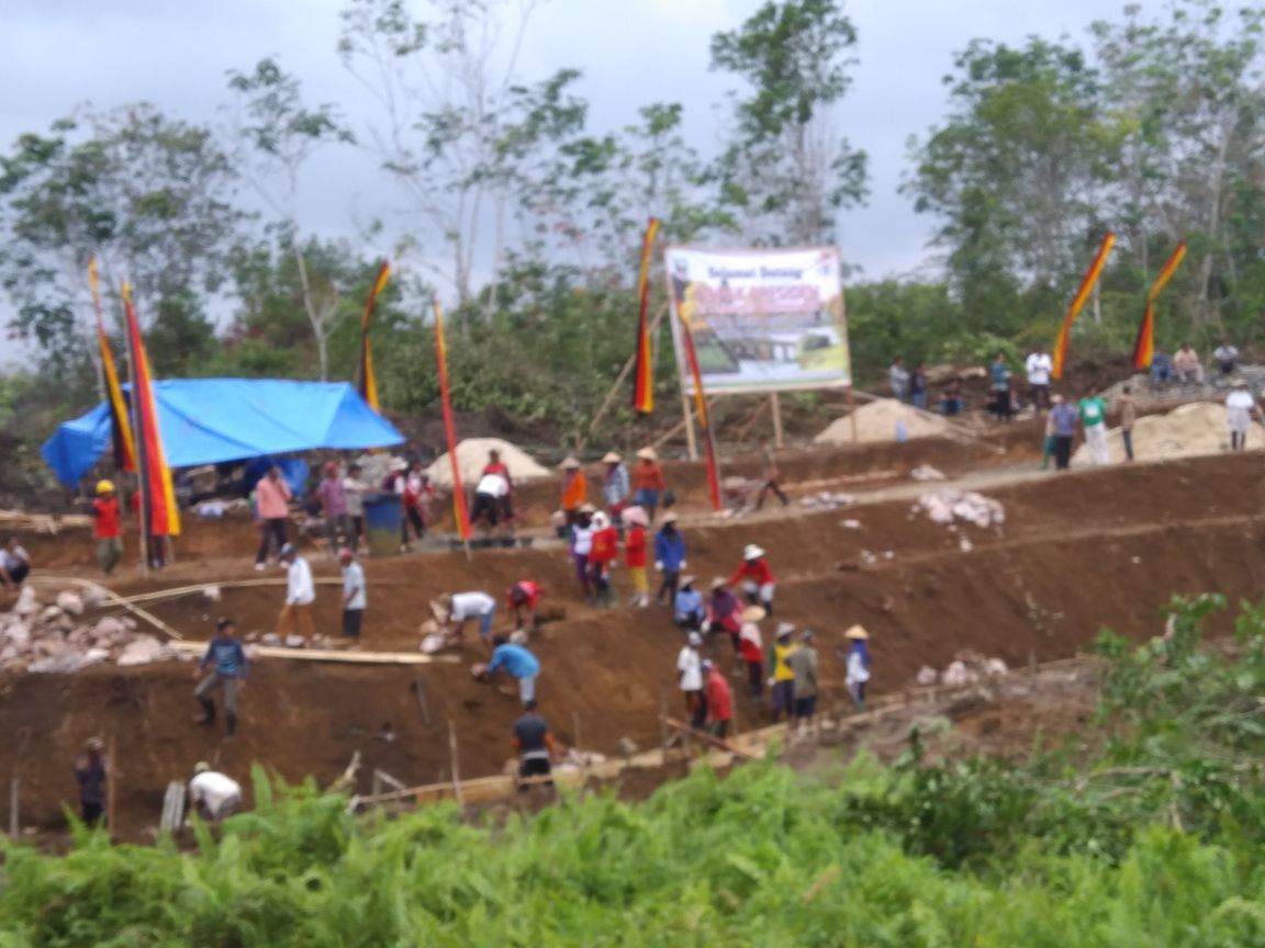 #ManfaatDanaDesa 
#TPPIBengkulu 
PDTI kec Ipuh #TPPIMukomuko kunjungan oleh presiden Jokowi ke kab dharmasraya sumatera barat di lokasi pembangunan embung desa <a href="/jokowi/">Joko Widodo</a>
<a href="/EkoSandjojo/">Eko P. Sandjojo</a> 
<a href="/taufikmadjid71/">IG : taufik.madjid</a> 
<a href="/anwsanusi/">Anwar Sanusi</a> 
@fachrilabalado 
<a href="/tppi_p3mdbkl/">tppi P3MD BENGKULU</a> 
<a href="/dpmd_bengkulu/">Dinas PMD Bengkulu</a>