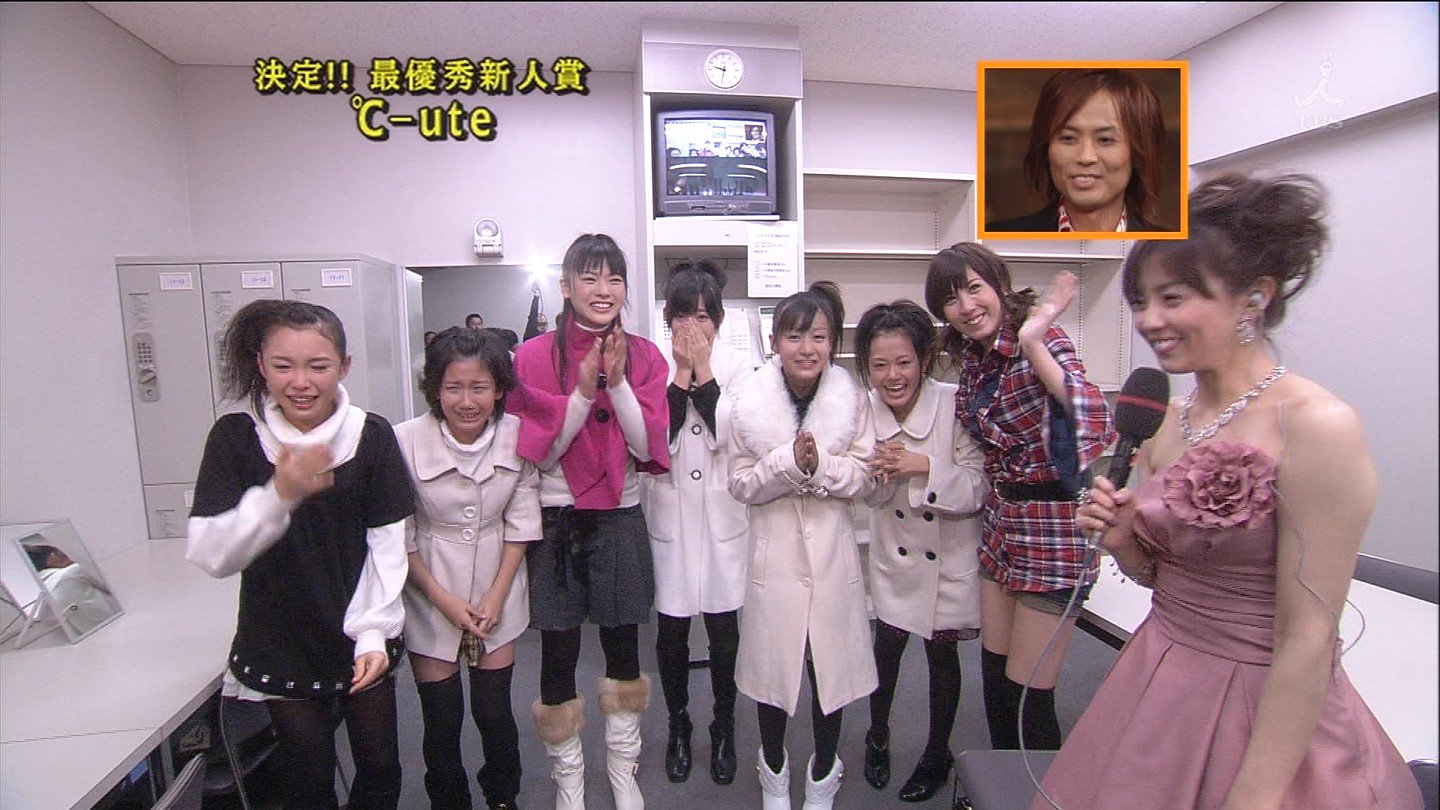 スマイレージ　2011年カレンダー　『第52回日本レコード大賞』最優秀新人賞受賞 JPNews 일본이 보인다! 일본뉴스포털!] スマイレージ最優秀新人