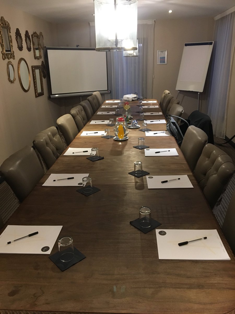 longmiresltd's tweet photo. @Rapport_Mcr have I got the right venue 😂😂 https://t.co/3wC0EQCTnF