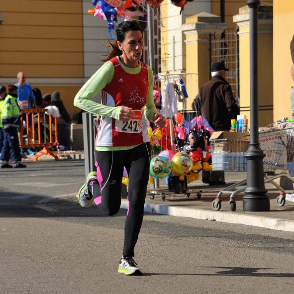 runnersfor's tweet photo. Un passo dopo l'altro, il traguardo è lì...
#SosteniamoEmergencyCorrendo
#3Comuni #FotoinCorsa #Running #RaceDay https://t.co/vzvvGtmWTg