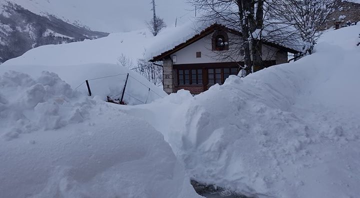 DVaxXGEW4AAV4ZN.jpg:large