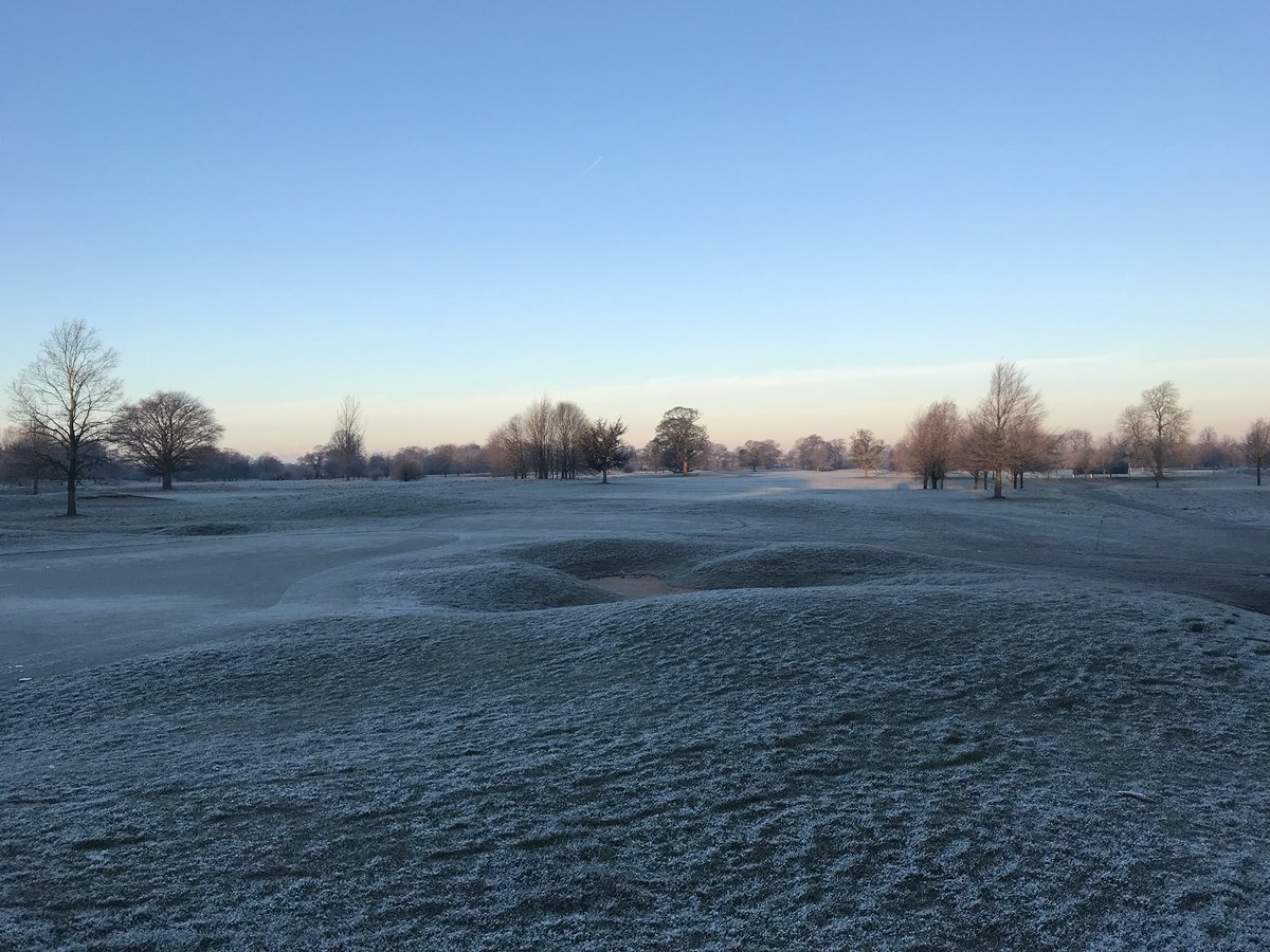 Beautiful morning ❄️ 

Unfortunately due to a deep frost the Golf course is closed ⛳️

Sorry for any inconvenience 

Please contact our Golf team for more information: 01625822115