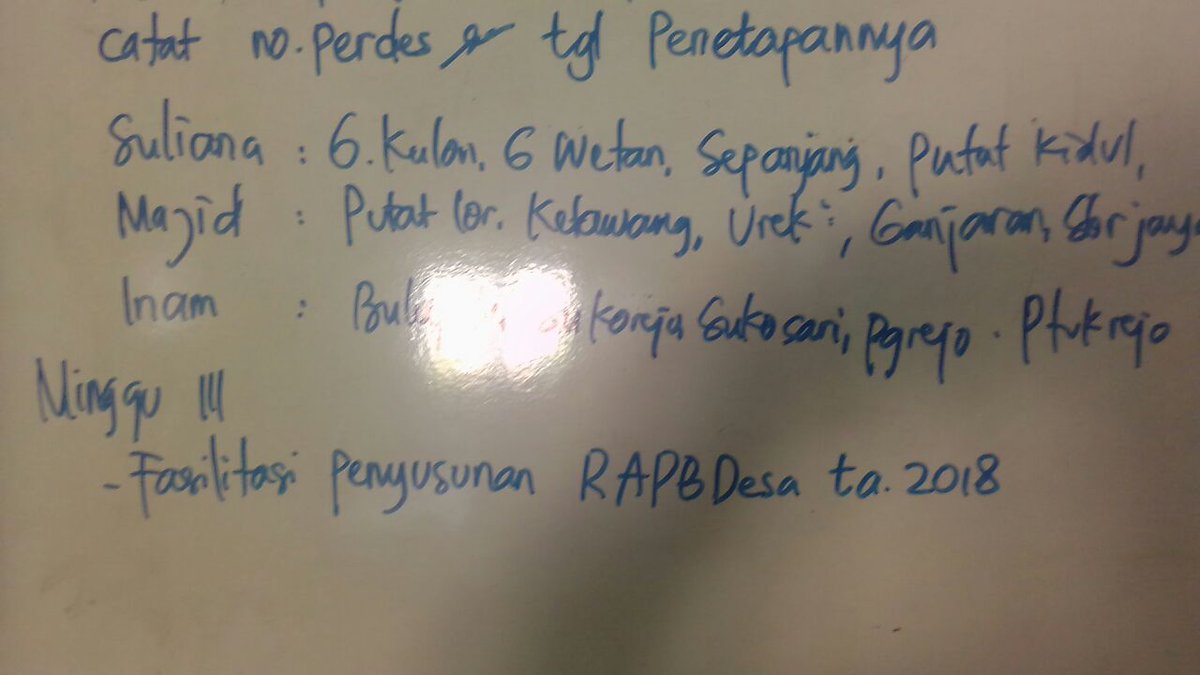 Hadik4_HS's tweet photo. Optimalisasi #ManfaatDanaDesa 2018 pendamping intensifkan fasilitasi penyusunan RAPBDesa 2018
#tppijawatimur 
#tppimalang 
@jokowi 
@EkoSandjojo 
@taufikmadjid71 
@anwsanusi 
@fachrilabalado 
@DewantoAndry https://t.co/PIfflcWGru