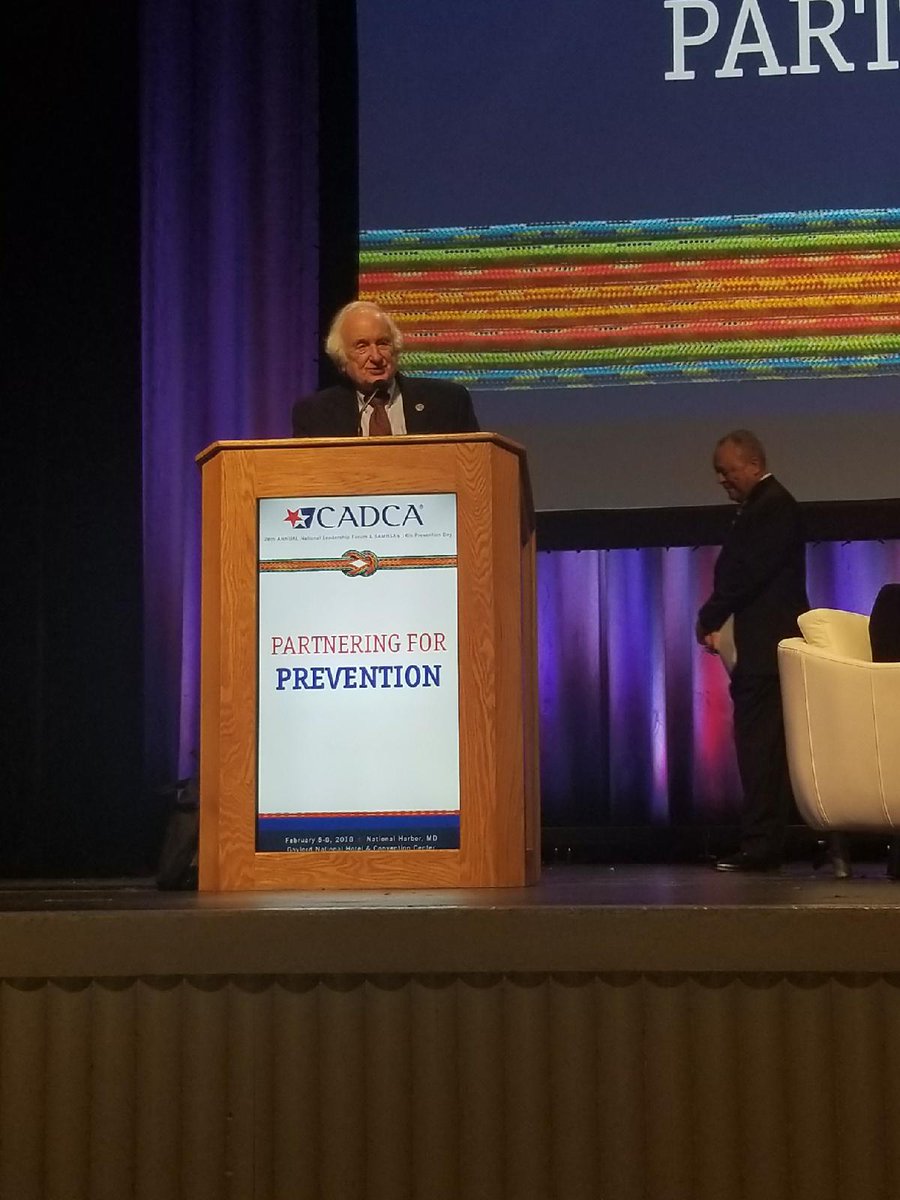 CADCA's tweet photo. Senator Sandy Levin from #Michigan receives the Lifetime Distinguished Service Award for his commitment to drug free communities and prevention. #CADCAForum https://t.co/Jy9Qq8s1uh