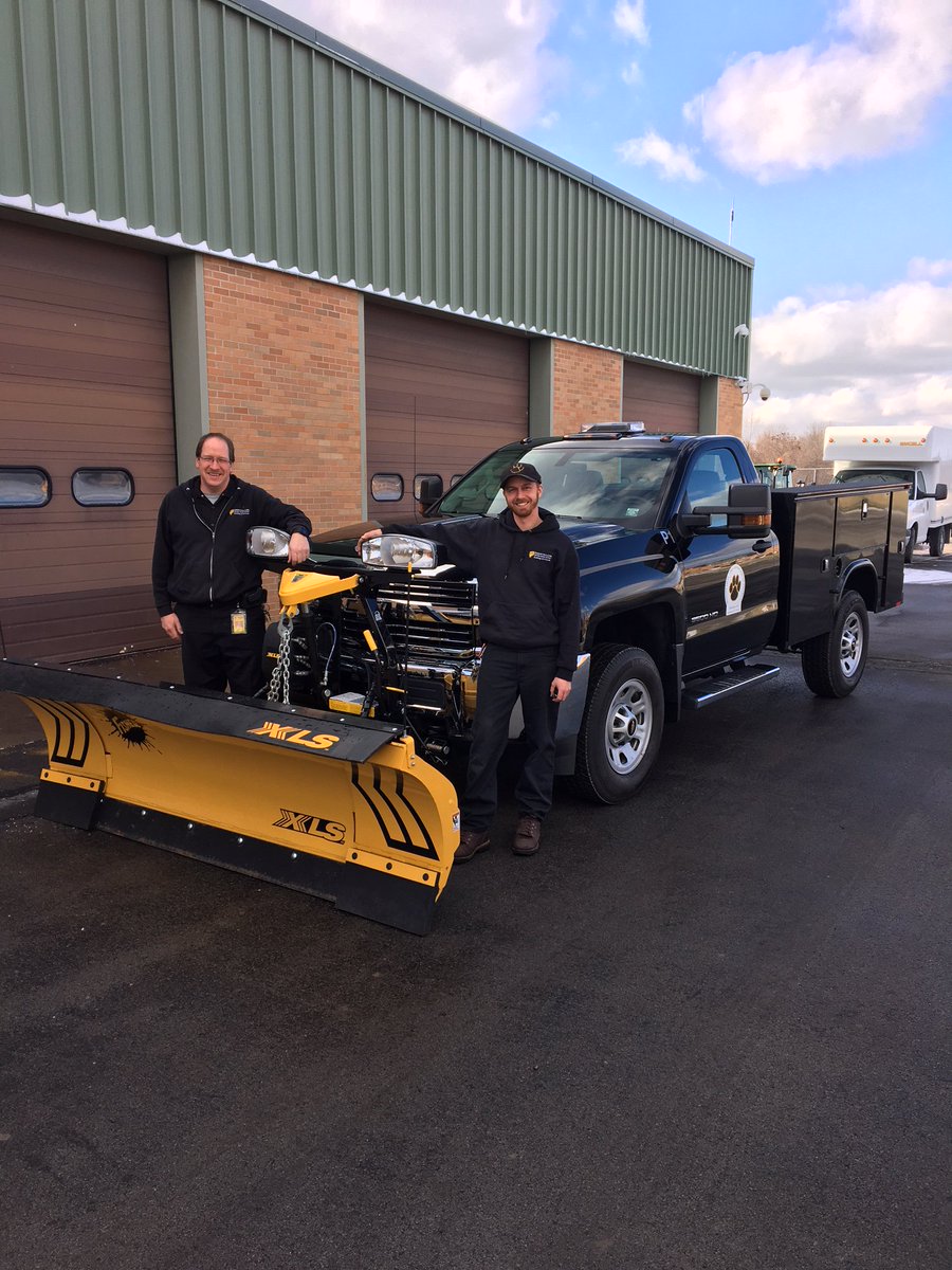 HFLBUS's tweet photo. Facilities Maintenance puts new snow fighting machine into service yesterday - good timing!! Bring on the snow...... https://t.co/2mI9QQG1yQ