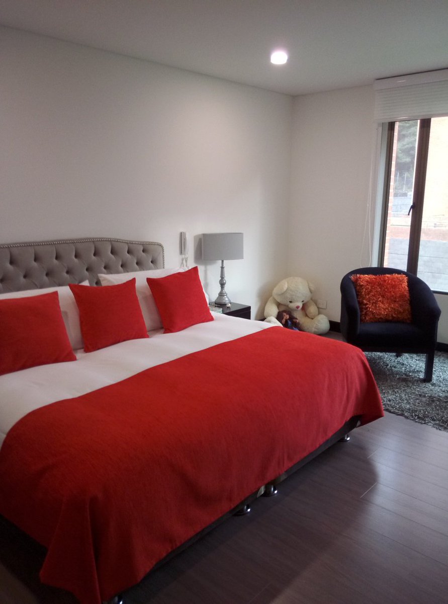 ASconstructora's tweet image. Apartamento en Venta Bogotá – Reserva
Apartamento con 3 habitaciones con baño, cocina amplia e iluminada, baño social, ascensor privado, star de tv, 2 garajes sencillos muy amplios y el deposito, El conjunto cuenta con club house y zonas verdes $1.400.000.000. Info 312 312 6868