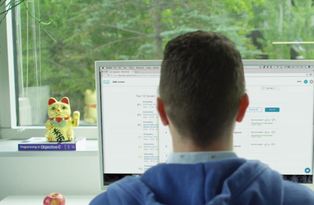 cisco_spain's tweet photo. Su negocio necesita analizar información en tiempo real para proporcionar experiencias personalizadas. Descubre cómo nuestra solución proporciona #automatización y #seguridad #ent_ce https://t.co/E6Sozyc0Uy https://t.co/TBDwcb114W