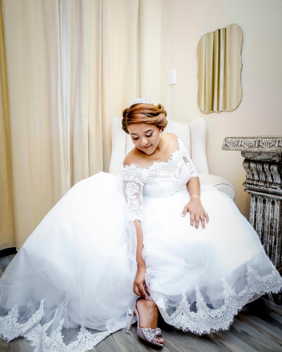 lil1_C's tweet photo. Reminiscing 😊👰❤🌼 https://t.co/8iVJhPQOuH