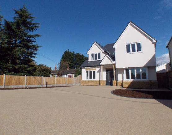 Rona Estate Agents tweet media