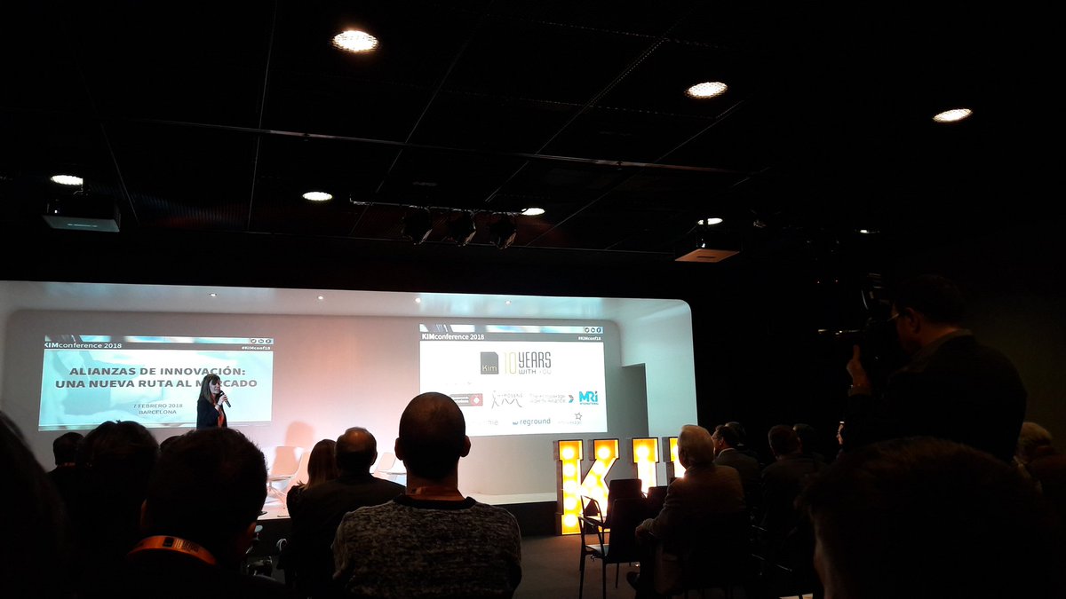 JosepMaEstevez's tweet photo. Kim Conference 2018! Genial per conèixer de primers mà el nou ecosistema de la innovació. Empreses + start-ups + sector públic = nous negocis ó noves empreses https://t.co/80ybG9AZAk