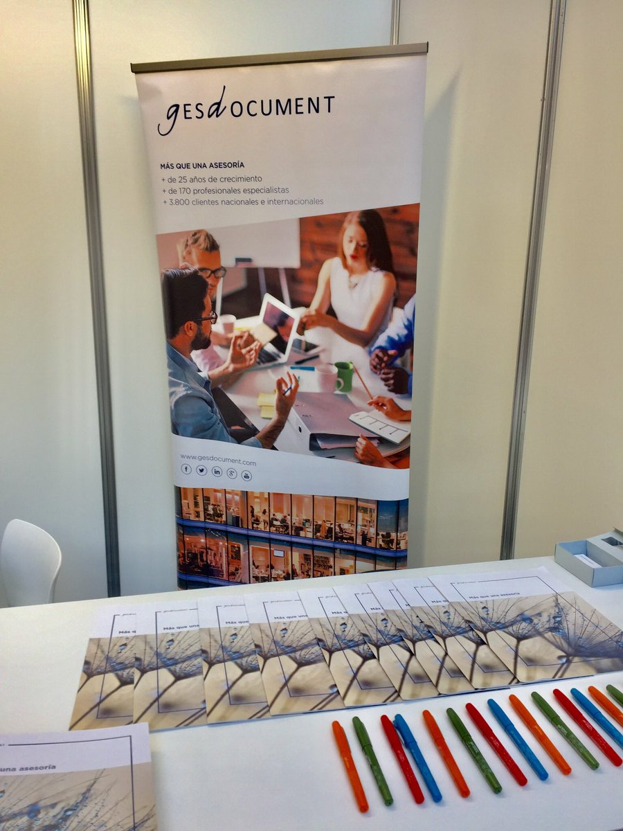 ¡Ready! Hoy en #UPFeina conociendo futuros profesionales y dándo a conocer @Gesdocument  y sus divisiones <a href="/gdasesoria/">GD Asesoría</a> <a href="/GDHumanCapital/">GD Human Capital</a> <a href="/GD_Legal/">LegalGdMas</a>