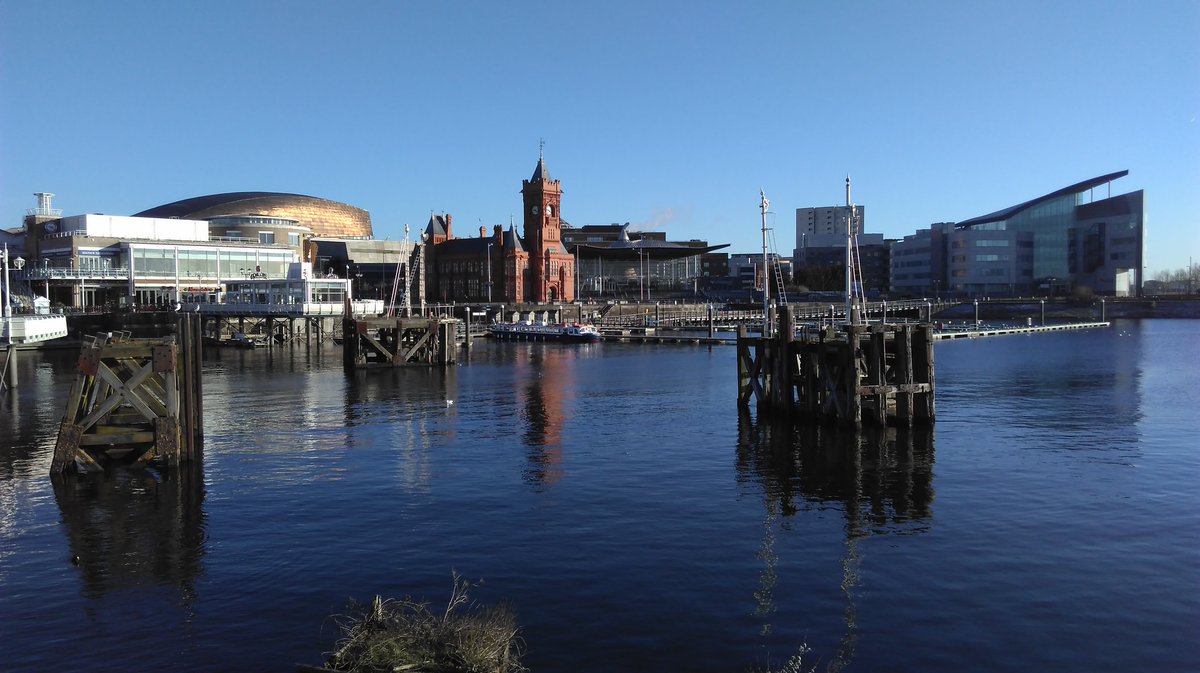AmyJoy48's tweet photo. Glorious morning in Cardiff Bay. Looking forward to Research Staff Day 2018 @CUBiosciences @lshubwales #networking #Innovation #careerdevelopment https://t.co/Pr5tSv6AQf