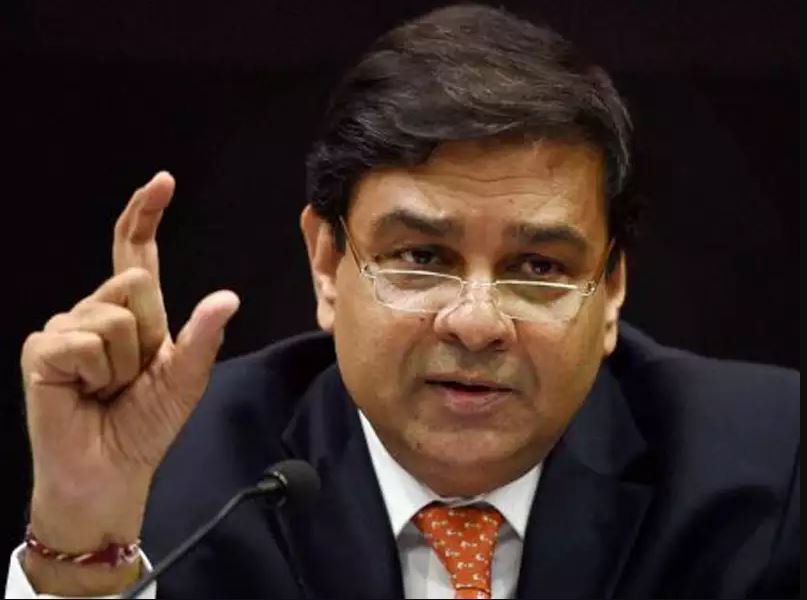 ETNOWlive's tweet image. #RBIPolicy | @RBI Governor Urjit Patel: Oil prices can potentially soften from current levels; #Budget2018 plan on MSP, custom duty weak to hit inflation; #PSBRecap to aid fresh investment