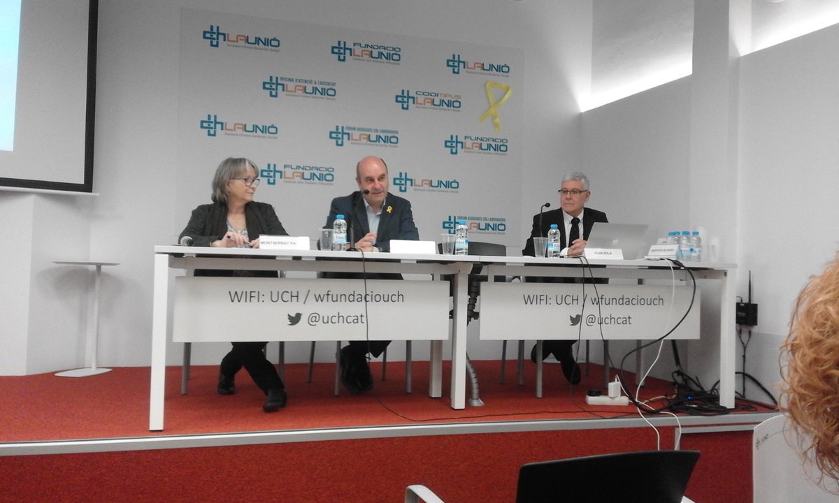 uchcat's tweet photo. Josep Fuster, Montserrat Pareja i Joan Solà inauguren la Sessió Tècnica en Innovació de @uchcat sobre Dependència #BenchInnovacio https://t.co/qNA8GVOxrJ