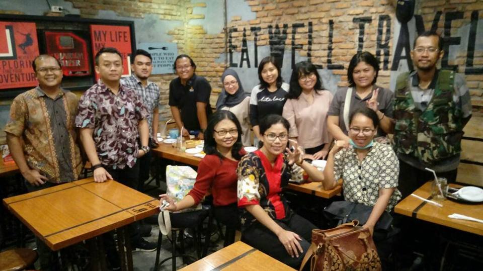 yustinaw's tweet photo. OTW FoodStreet dan Sinau Bareng Jakarta Berkolaborasi Gelar Kopdar “OTW To Success” https://t.co/vxzChGzA30 https://t.co/wsXNzxlzXw
