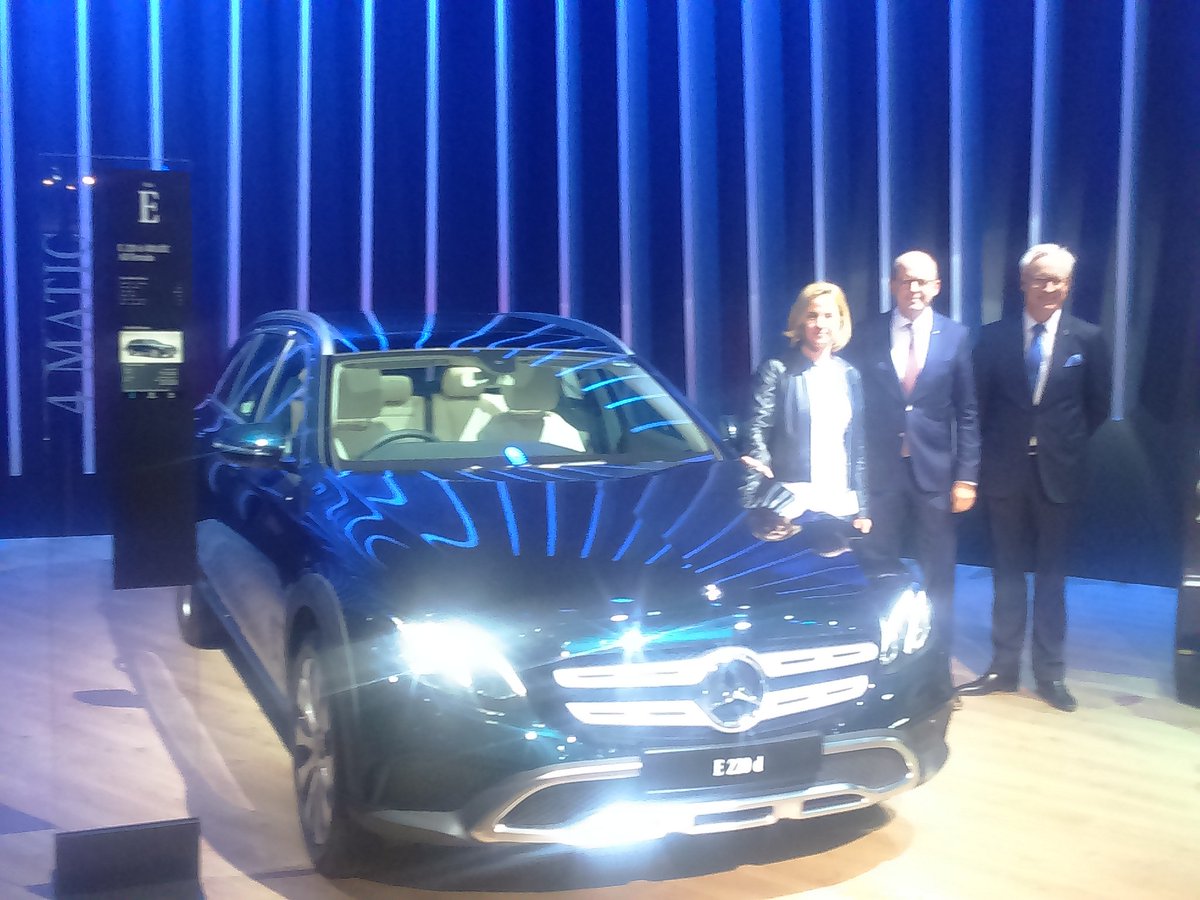naveenarul's tweet photo. Other key showcases from @MercedesBenzInd included the #ConceptEQ, #EClassAllTerrain, and the company's BS VI engine at the @AEMotorShow #AETMS18 #AutoExpo2018 @MercedesBenzInd @AutoTechReview1 https://t.co/mXHZPI7FTA