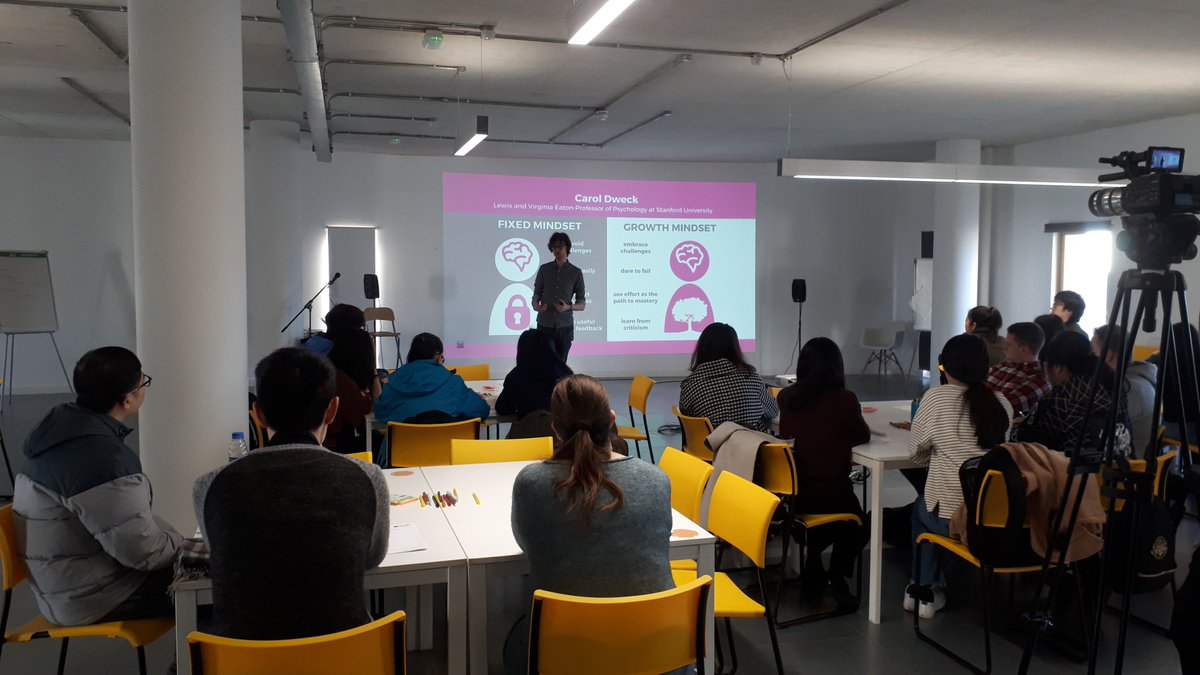 UWTSD's tweet photo. Today we're delighted to welcome our #MBA students from @SBS_UWTSD to @TechHubSwansea for a #professionaldevelopment day. 

Our first session this morning with Lewis Pearson from @LifeDesignUWTSD who is talking about setting your own #personal and #professional #goals https://t.co/RMAe95Co5b