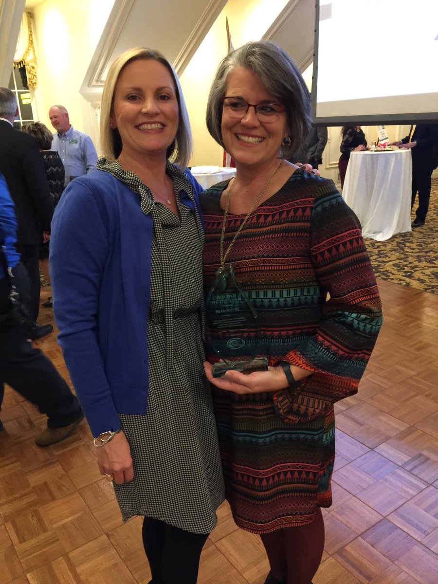 RexRhyne's tweet photo. Proud of Beth who was awarded Greater Cleveland Chamber Teacher of the Year last night! https://t.co/2bLXGsery2