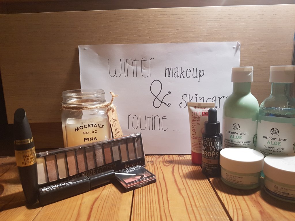 doak1992's tweet photo. What's your everyday skincare and makeup routine? You can see what mine is here! 

https://t.co/cjSXADCfqy 

Featuring products by #rimmellondon #thebodyshop #maxfactor #maybelline and  #GOSH 

#blogmas #blogger #bblogger #winter #skincare #beauty #makeup #writer #pretty #aloe https://t.co/daIms3O38g