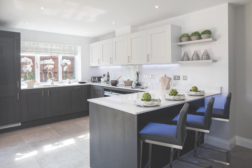HayfieldHomes's tweet photo. Now Available: 15 Hayfield Chase is a quaint 3 bedroom detached #newhome with #luxury appliances, a private landscaped garden and parking. Contact @KF_Stratford for further details. https://t.co/tjbBJoNY9C https://t.co/aOzHTNWtZv