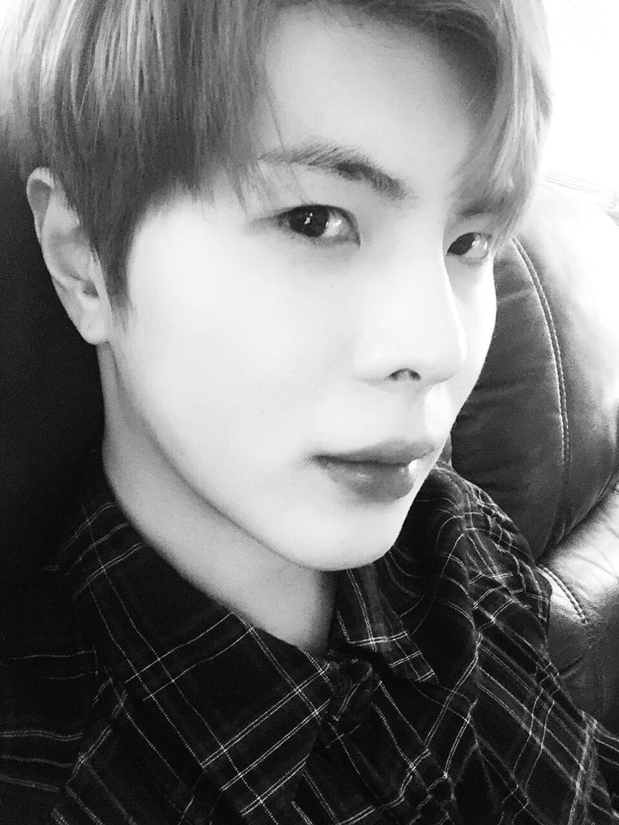 24K_officialEng's tweet photo. Do you know what day today is? Today is #Wednesday that we can listen to #CORY #Sound_K #Song_Express ❣Would you listen to #Cory 's #SoundK together?
#9PM KST #24K #24U
#Bonus #Photo #KISU #Soo
#Send a Message to Him :https://t.co/pFmU8Wfp4O https://t.co/XfReFNPIF1