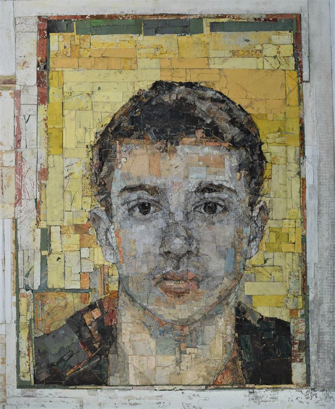 SladersYard's tweet photo. Stunning morning and the light is pouring into the gallery. Here is Yellow Wallpaper by Jo Fox intricately built up with collage, fine plaster and acrylic. https://t.co/5AxFntqlz9
#portrait #collage @JFoxJCroftonSO #waysofseeinglandscape #showingnow https://t.co/jG8oBxIMJZ