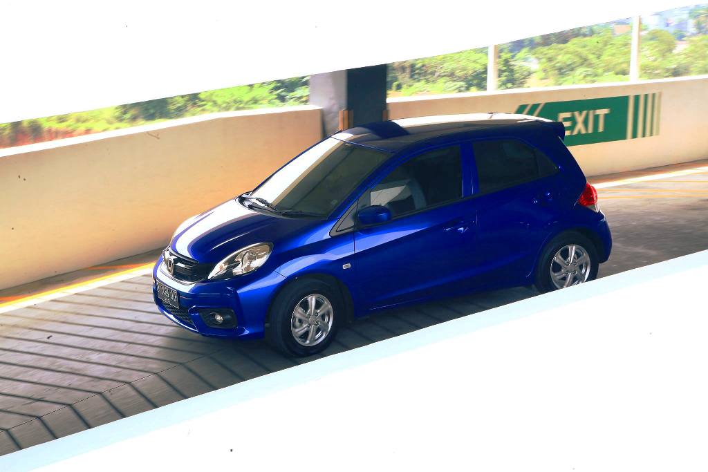 hondaisme's tweet photo. Awali tahun 2018, Honda pacu penjualan di segmen LCGC & City Car melalui Honda Brio sebagai produk Honda dengan angka penjualan tertinggi. Di bulan Januari, Honda Brio Satya terjual 4.377 unit dan Honda Brio RS terjual 1.427 unit.
#Honda #HondaBrio #drive2excitement #Hondaisme https://t.co/NM2z7IhRQD