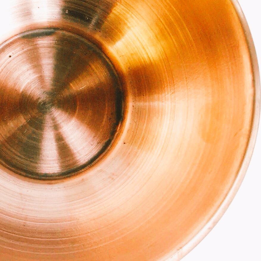 OmApsara's tweet photo. All-copper bowl, handmade and shipped all over the world
.
https://t.co/BpC1SMTJud
.
#wetshaving #bartonio #shavelikeaman #razor #barber https://t.co/ESgQzyUqTc