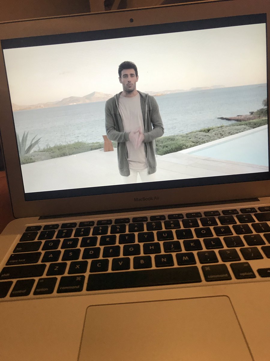deeflo25's tweet photo. Thoroughly enjoying these short documentary films with @alysiahelming &amp; @Martakis_Kostas😍 What better way to showcase one of the most beautiful places in the world 🇬🇷 #myhomeland #footstepsinathens #Protogenesis https://t.co/OH5JgFJZY8