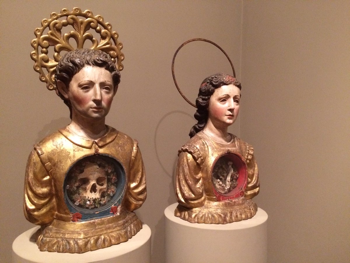 Visitant el @MEV_Vic, d'aquells museus que no tens prous ulls per mirar-ho tot.
Gran encert la guia digital que pots seguir amb el mòbil. 🏛⛪️🖼
#museus #patrimonicultural