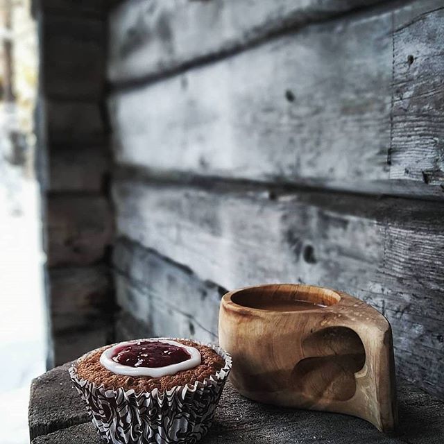 Lovely  Finnish coffee break! This is one of the best ways to enjoy a nice cup of coffee. This amazing picture was taken by @ullaamaija 
#koesuomi #gofinland #artofvisuals #visualsoflife #beautifuldestinations #welivetoexplore #agameoftones #explorecreate #visitfinland #retk…