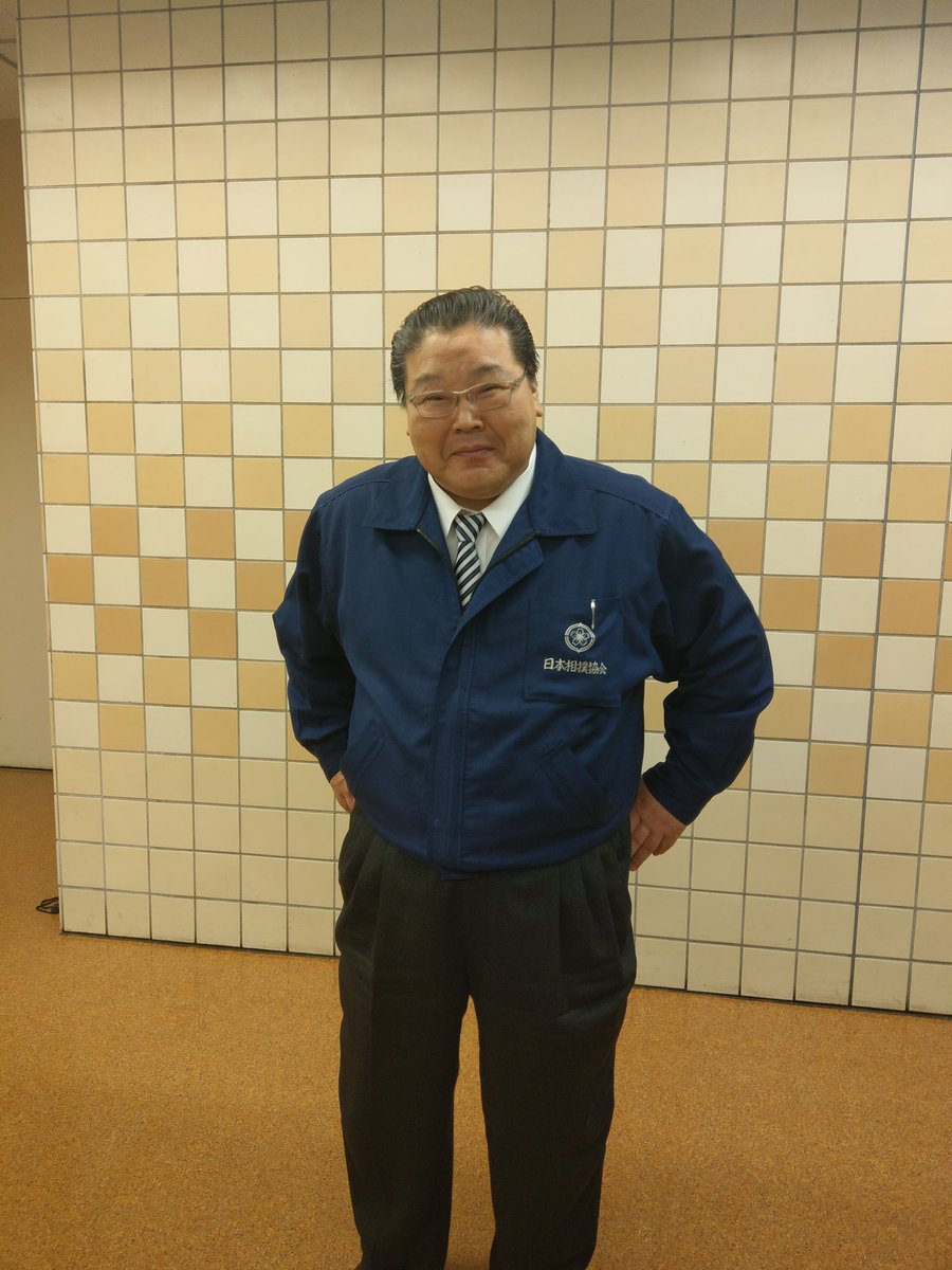 ににこ على تويتر なんか切ないからこぼれ話を 私 竜勢くん頑張ってますね 鏡 いやいや弱いお相撲さんですよ 私 どんどん親方に似てきましたよね 特に肩から背中にかけてのラインが多賀竜にそっくり お なるほどなぁ って嬉しそうな顔して 鏡 肩わね ににこ على تويتر なんか切ないからこぼれ話を 私 竜勢くん頑張ってますね 鏡 いやいや弱いお相撲さんですよ 私 どんどん親方に似てきましたよね 特に肩から背中にかけてのラインが多賀竜にそっくり お なるほどなぁ って嬉しそうな顔して 鏡 肩わね